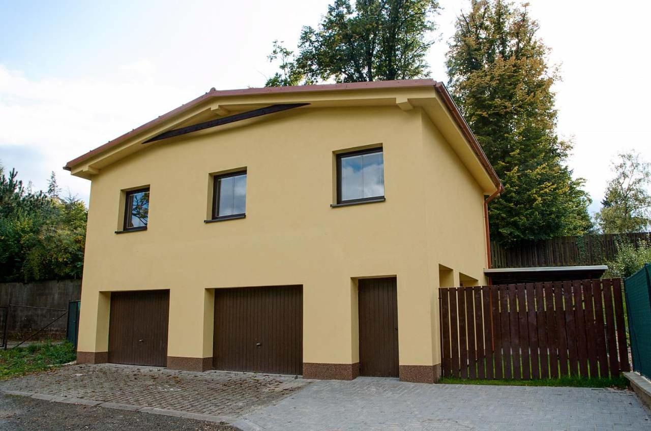 Apartmany Nad Parkem 布劳莫夫 外观 照片
